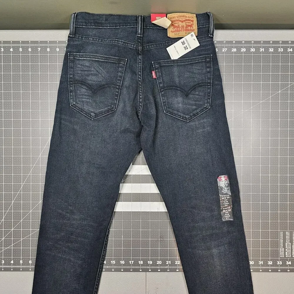 Levis levi 512